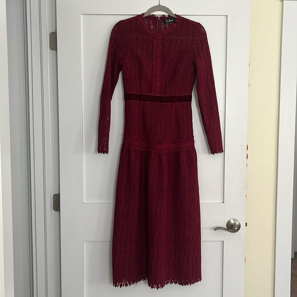 Lulus Burgundy lace dress , Small